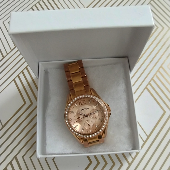 Fossil Riley Multifunction Rose Gold Tone Stainless Steel Watch - Picture 12 of 16